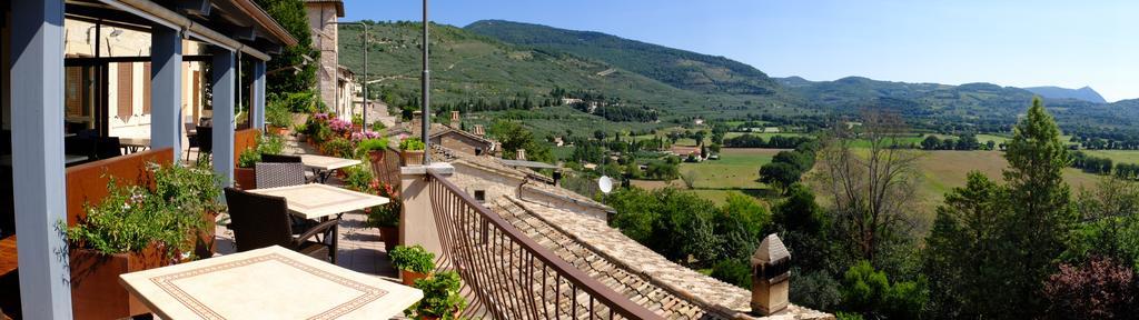Albergo Il Cacciatore Spello Eksteriør billede