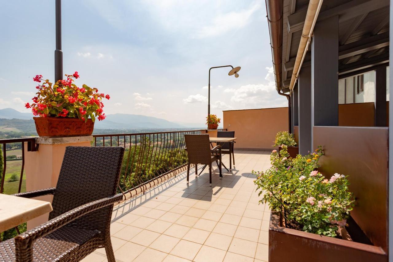 Albergo Il Cacciatore Spello Eksteriør billede